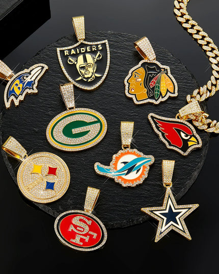 Sports Customized LOGO Pendant Necklace with Iced Out Cuban Chains for Football Fans Birthday Gifts