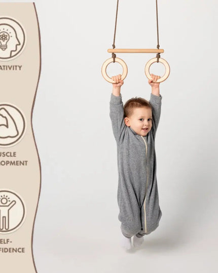 Trapeze swing bar with rings